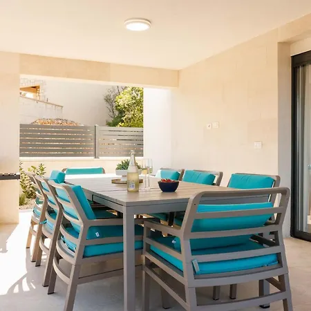 Brandneue - Pool Mit Panoramablick Aufs By Interhome Holiday home