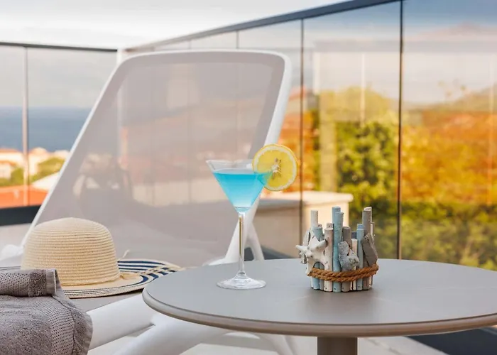 Feriehus Brandneue - Pool Mit Panoramablick Aufs By Interhome *