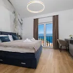 펜션 Brandneue - Pool Mit Panoramablick Aufs By Interhome 비르브닉